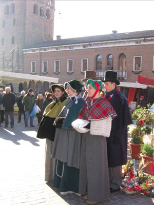 carolers07.jpg