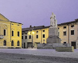 ostiglia_piazza