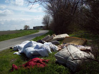 DISCARICA 320x240