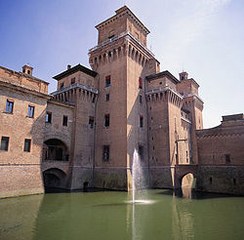ferrara_castello_244x240