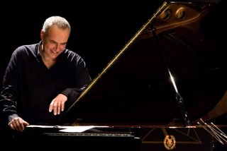 Danilo_Rea_320x214