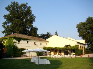 villa schiavi sermide 320x238