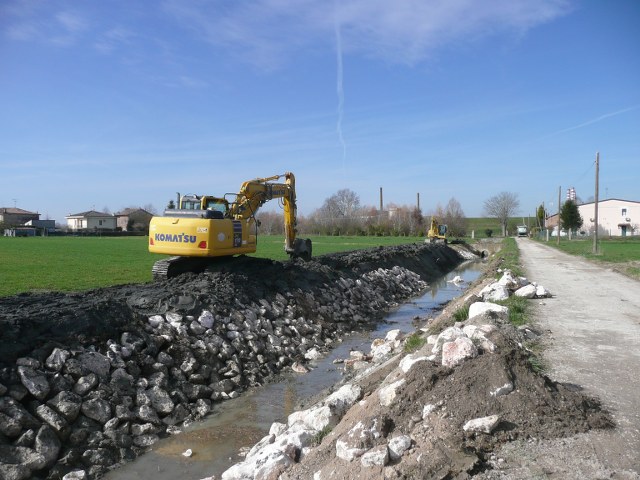 due scavatori 640x480